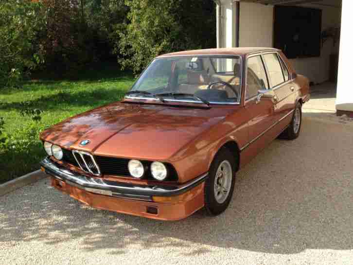BMW 520 E12