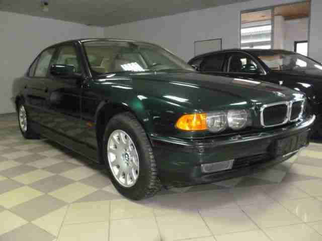BMW 735i
