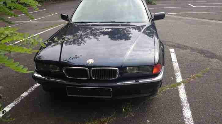 BMW 750i