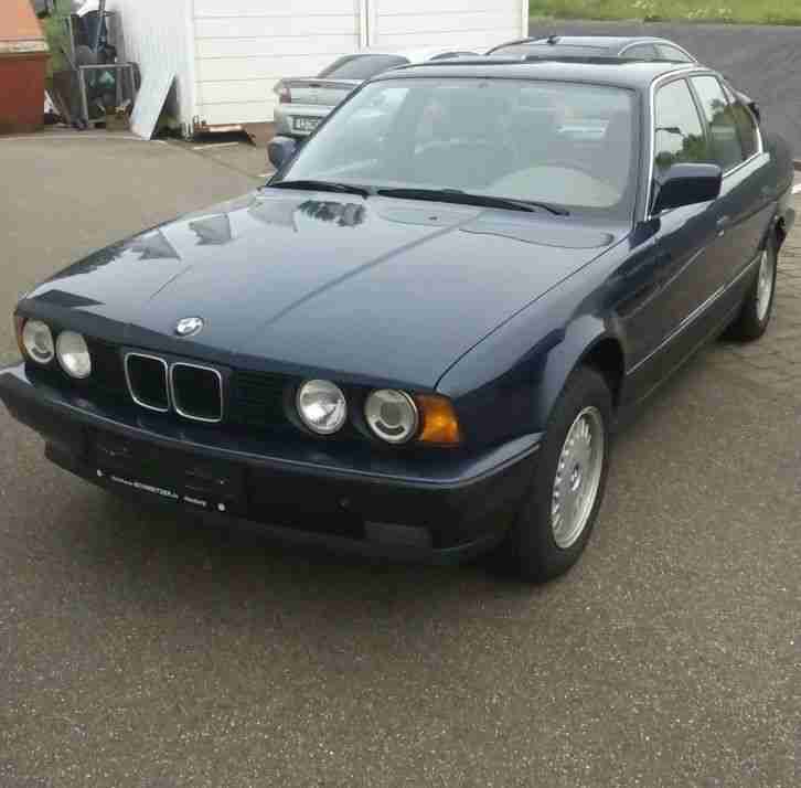 BMW E34 525i aut. Schiebedach,  Leder