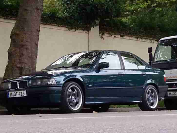 BMW E36 320i