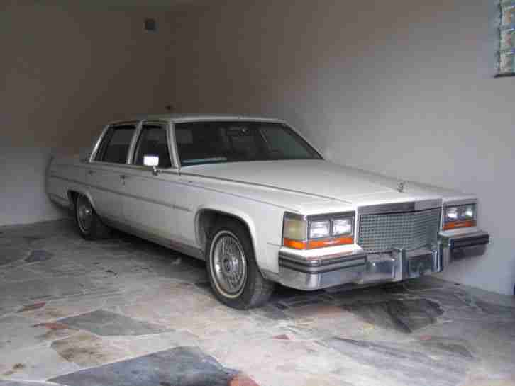 Cadillac Fleetwood (RWD),  Bj. 1988
