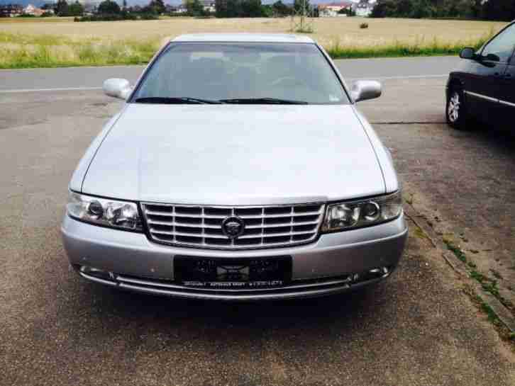 Cadillac STS