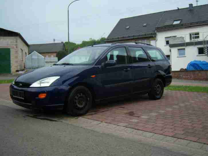 Ford Focus Kombi 1, 6  74 KW