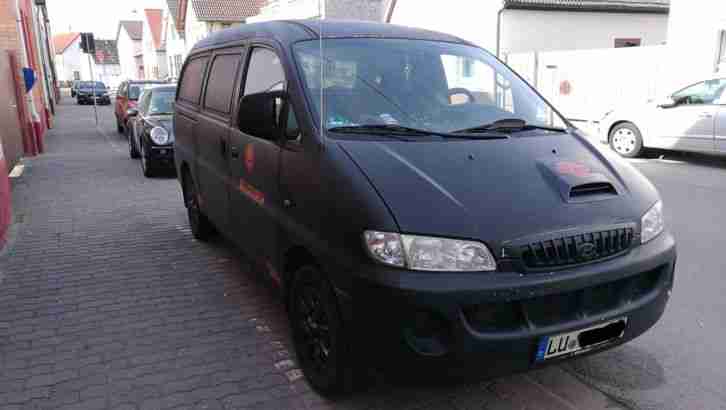 Hyundai H-1