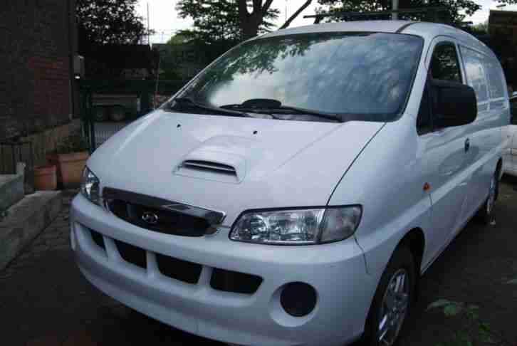 Hyundai H1 Bus