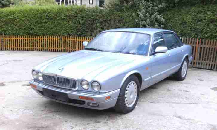 JAGUAR X300