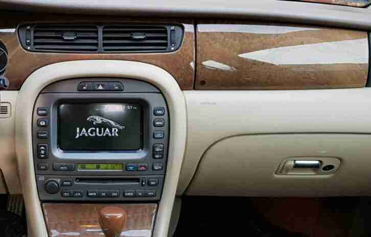 Jaguar Estate 3.0 Allrad mit Tüv , 