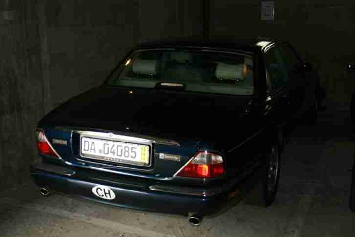 Jaguar  XJ 8