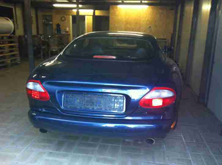 Jaguar XK 8