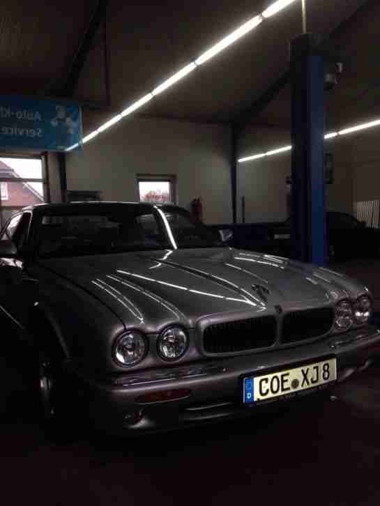 Jaguar Xj8