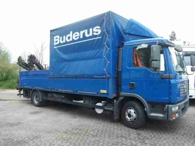MAN 12.210 mit Kran HIAB 077B-2CL