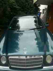 Mercedes benz E200