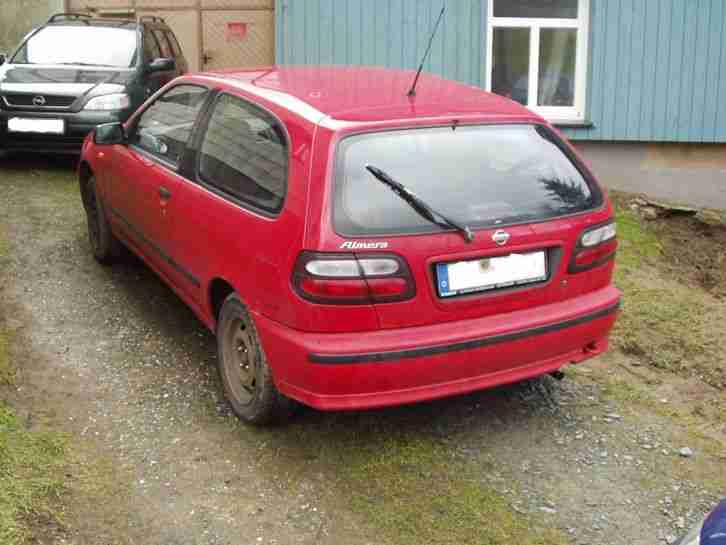 Nissan Almera