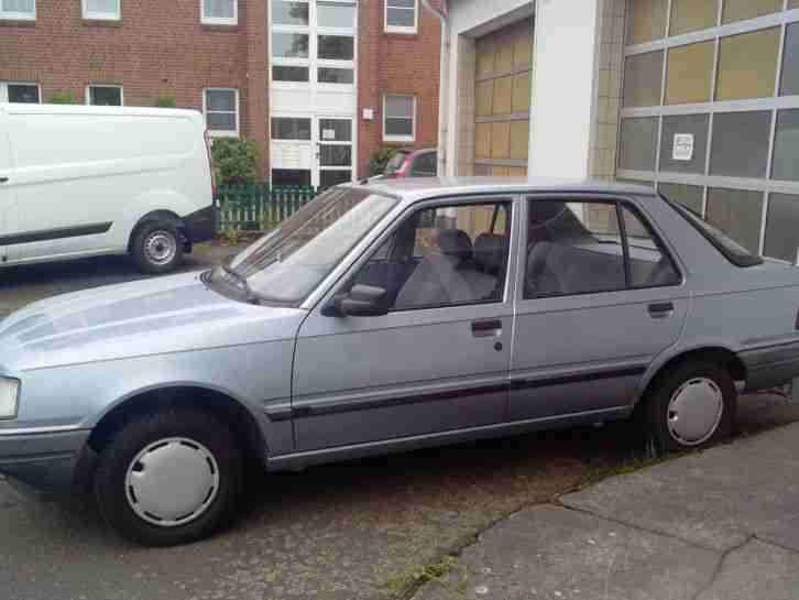 Peugeot 309