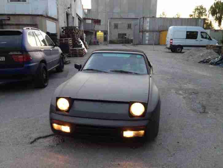 Porsche 944