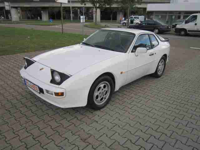 Porsche 944 S
