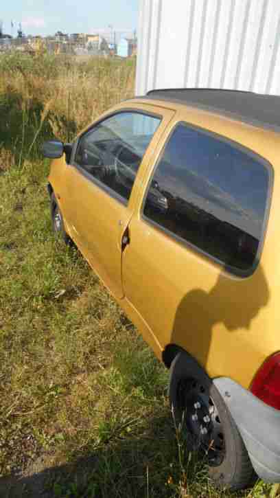 Renault Twingo CO6 in Gold