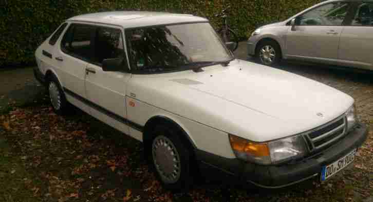 Saab 900I