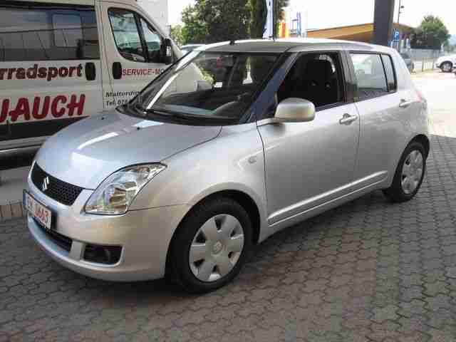 Suzuki Swift 1.3 DL 5D
