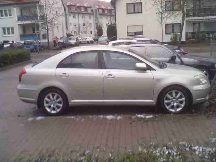 TOYOTA AVENSIS