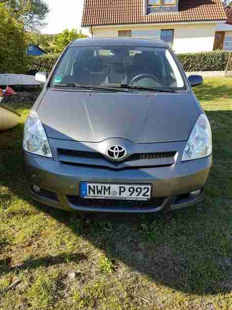 Toyota Corolla Verso 2.2 D-CAT