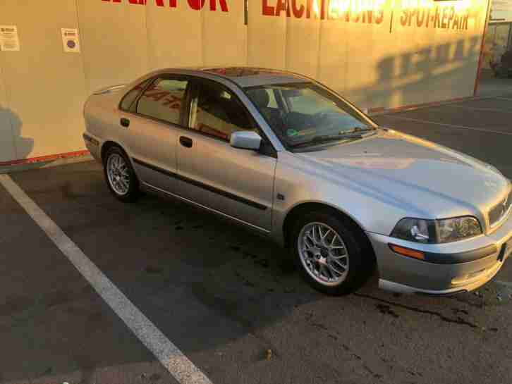 Volvo S40 2001