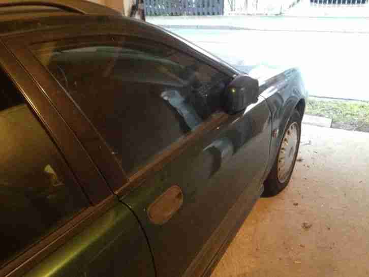 Volvo V40 1.8 122PS BJ2001 137Tkm