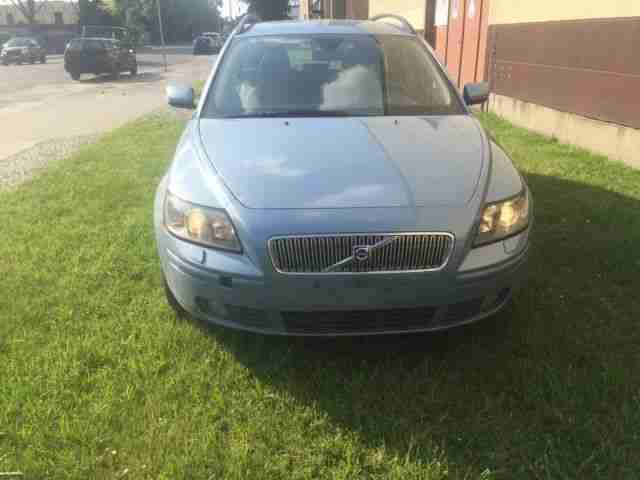 Volvo V50 2.4