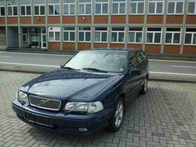 Volvo V70 2.5T