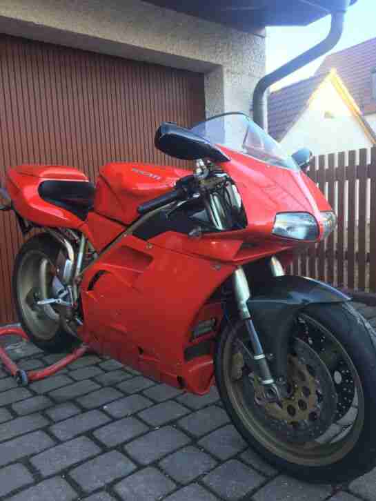 Ducati 748s