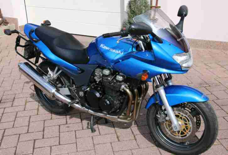 Gepflegte Kawasaki ZR-7S,  EZ 2002,  TÜV 08/2016,  Kofferhalterung Hepco & Becker