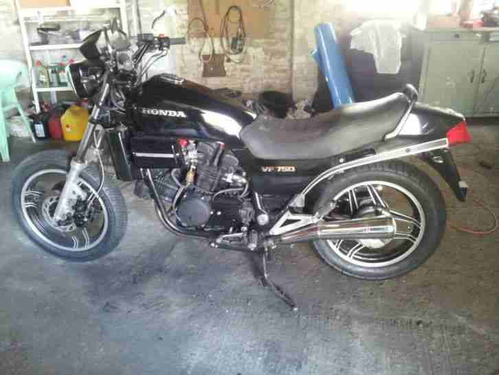 Honda VF 750 S