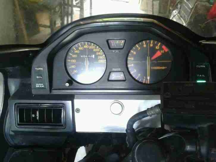 Honda vf 1000 f2