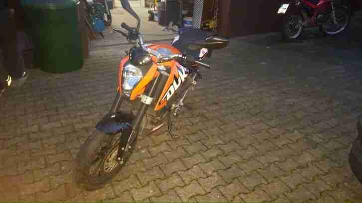 KTM Duke 125