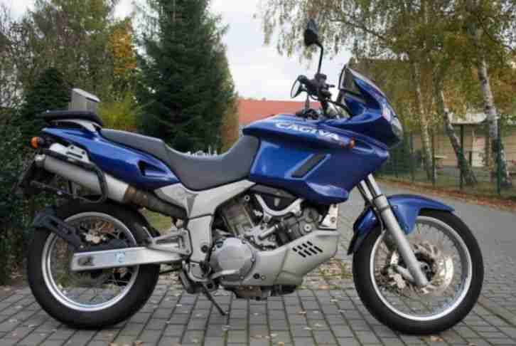 Reiseenduro Cagiva Navigator 1000 mit Suzuki V-Strom-Motor,  Kraft ohne Ende