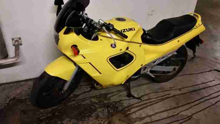 Suzuki 750 F