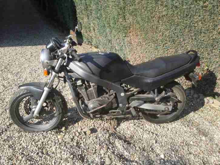 Suzuki GS500E