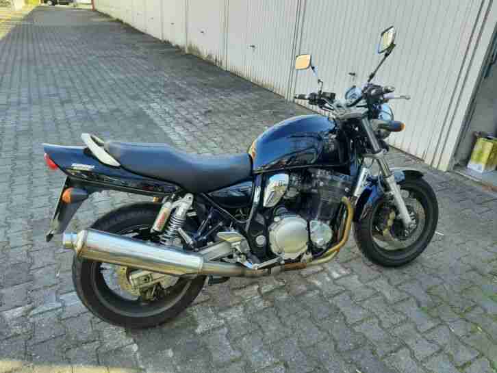 Suzuki gsx 1200 inazuma