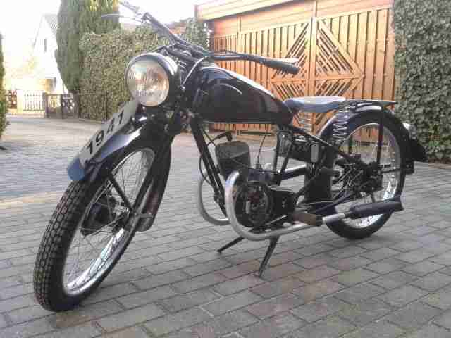 Triumph B 125