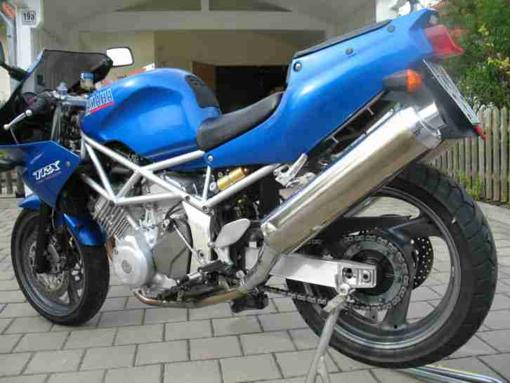 Yamaha TRX 850